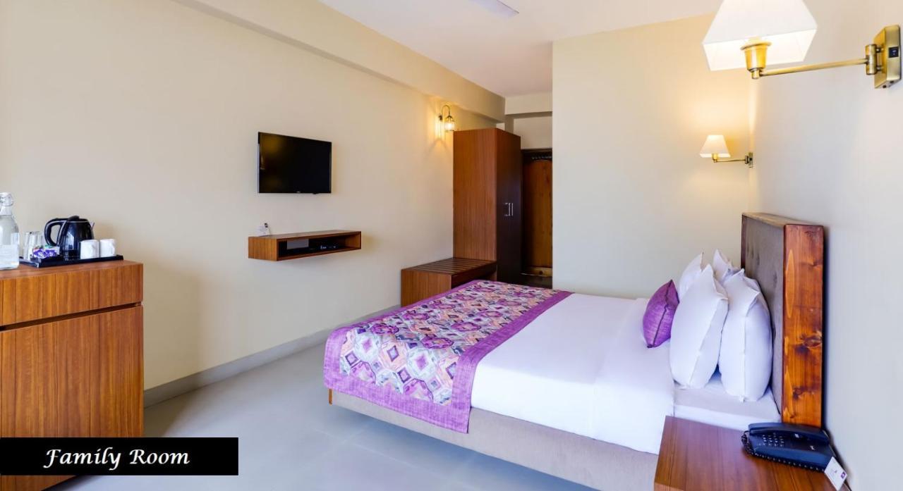 Mount Himalayan Hotel Gangtok Exterior photo